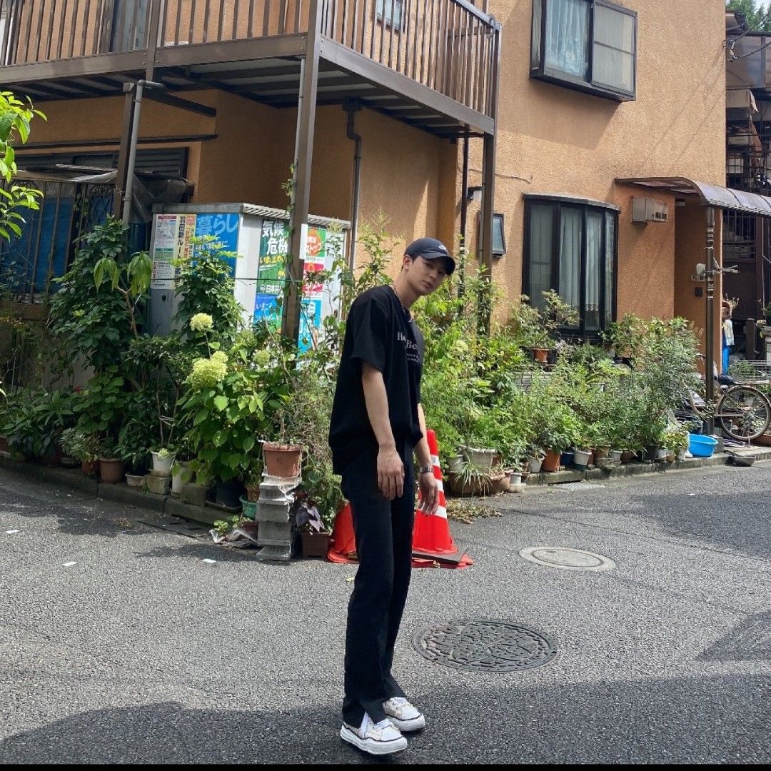 송윤형 (iKON)의 비하인드 컷
