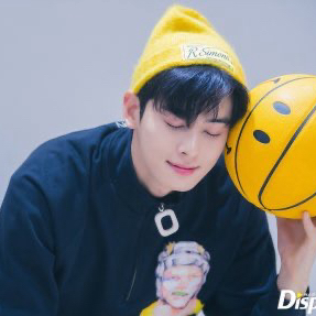Latest photo of Eunwoo (ASTRO)