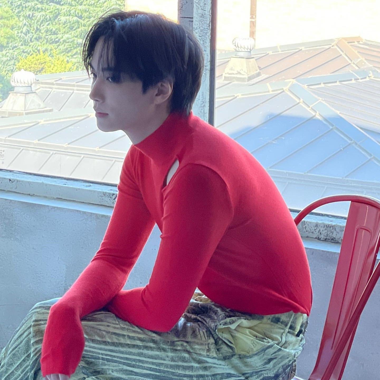 A moment captured by Kim Jonghyeon's fan