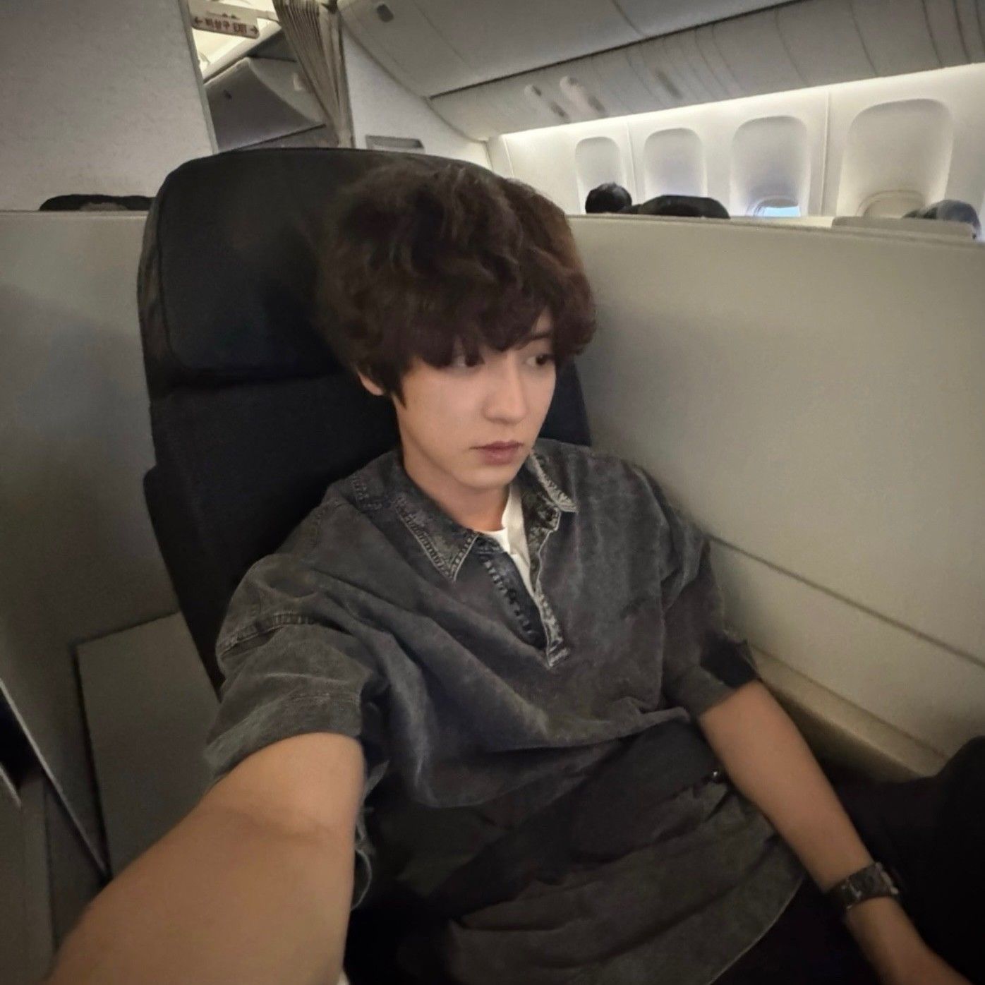 Recent activity shot of Chanyeol (EXO)