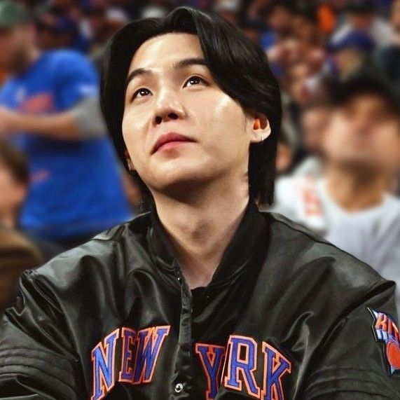 SUGA (防弹少年团)的幕后花絮