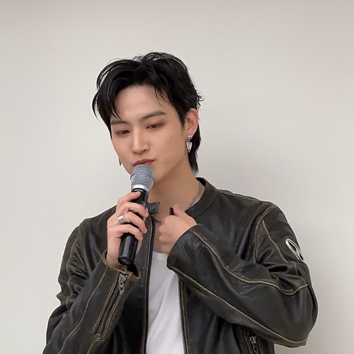 A moment captured by JAY B (GOT7)'s fan