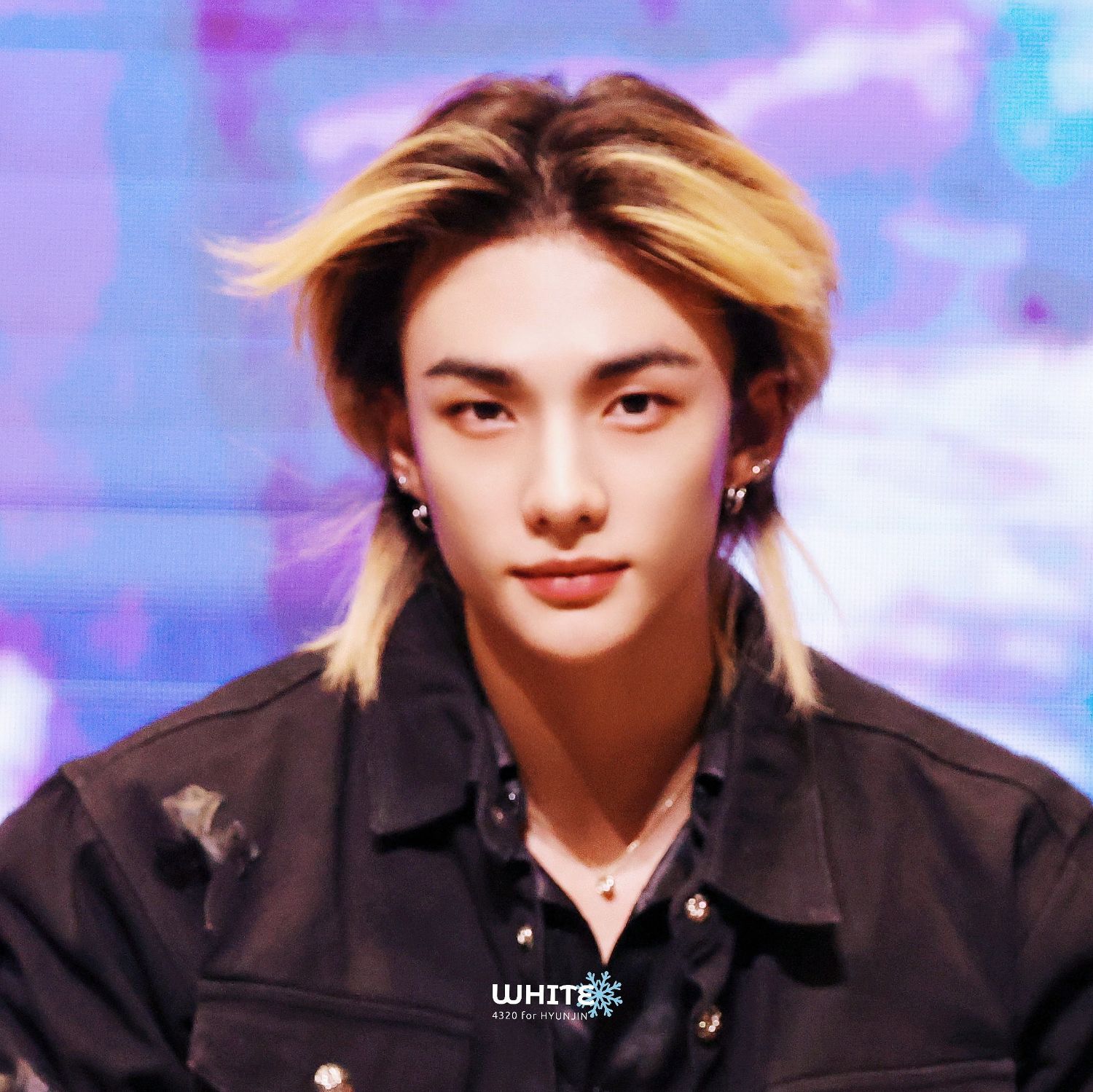 Latest photo of Hyunjin (Stray Kids)