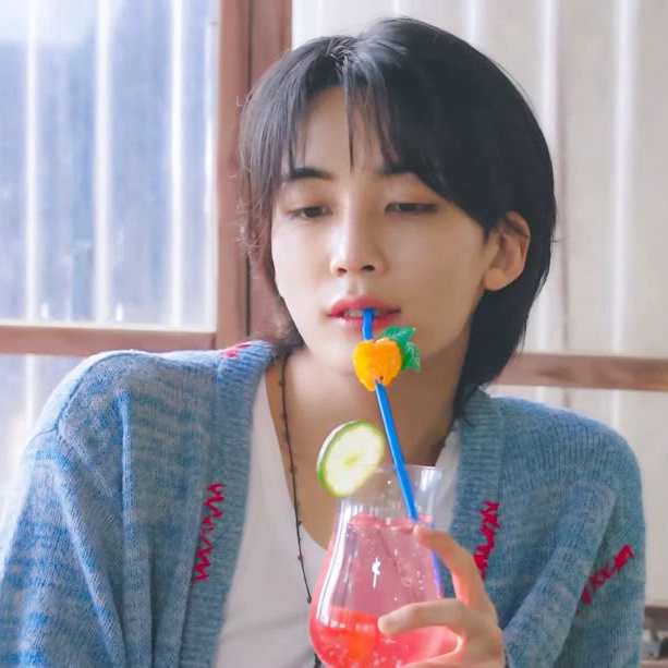 SEVENTEEN的最新照片