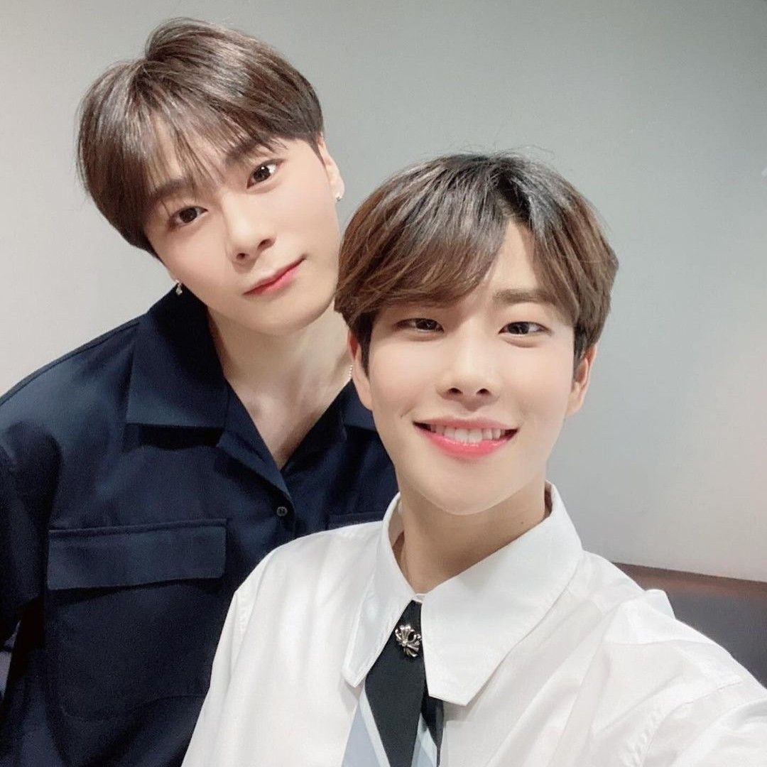 A moment captured by Moonbin (ASTRO)'s fan