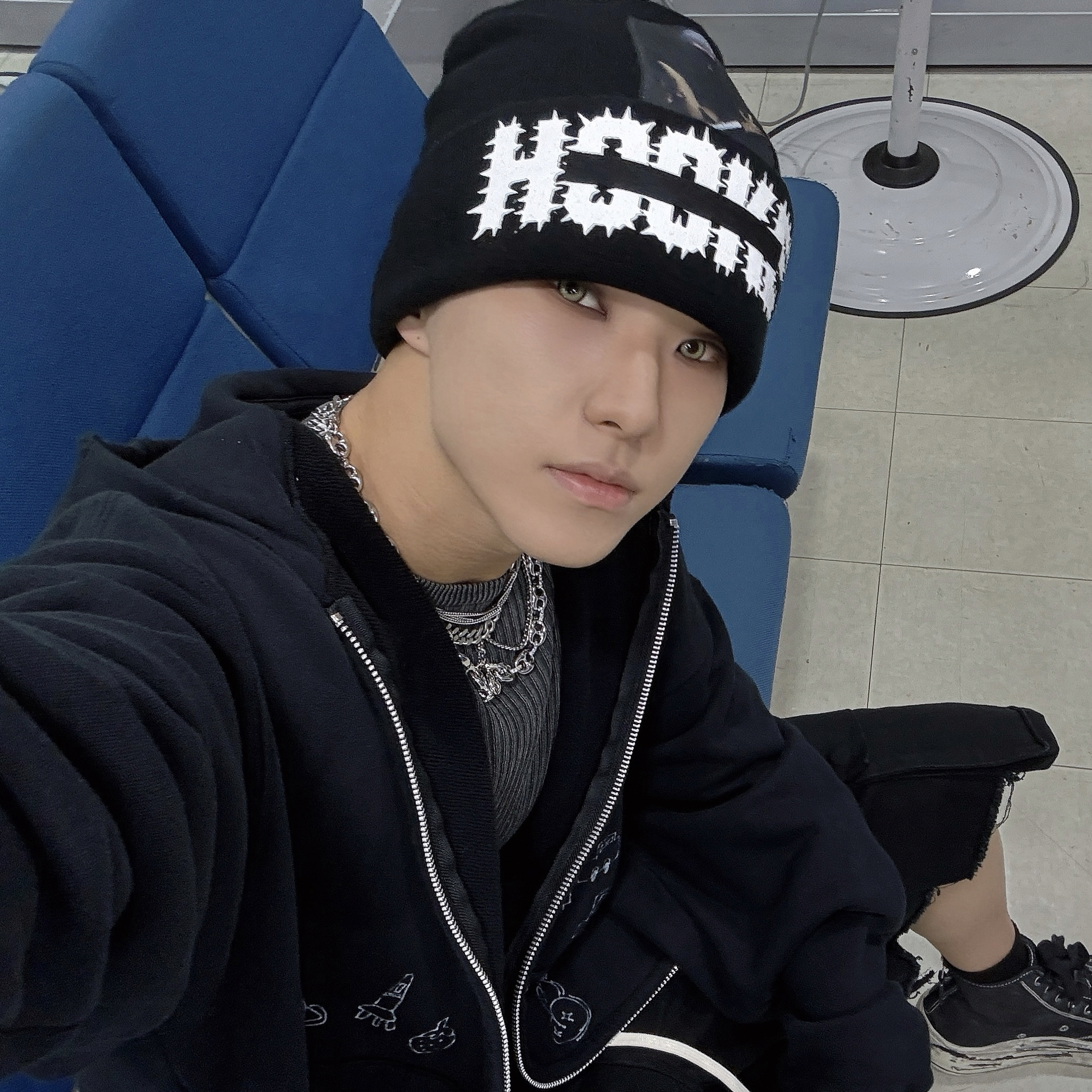 Behind-the-scenes cut of SEVENTEEN