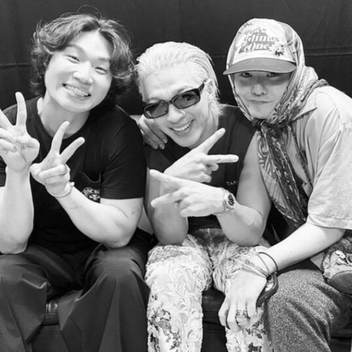 Latest photo of BIGBANG
