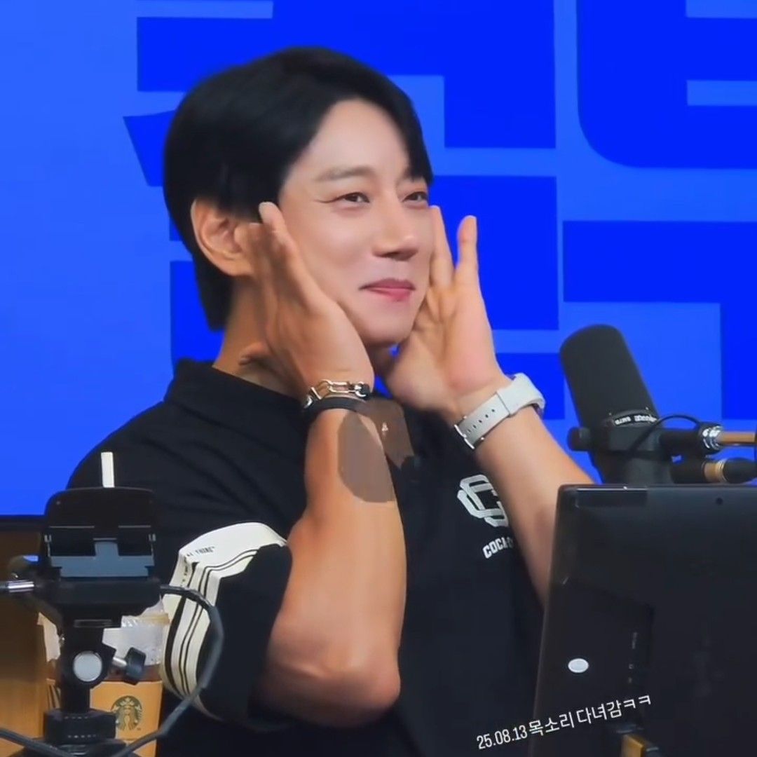 A moment captured by Hwang Chiyeol's fan