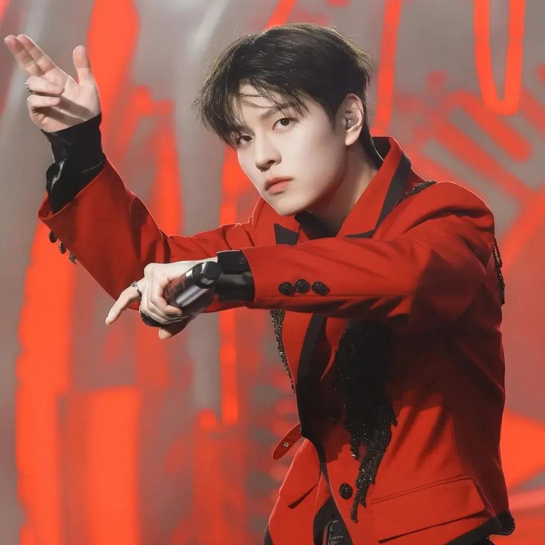 Behind-the-scenes cut of Seungmin (Stray Kids)