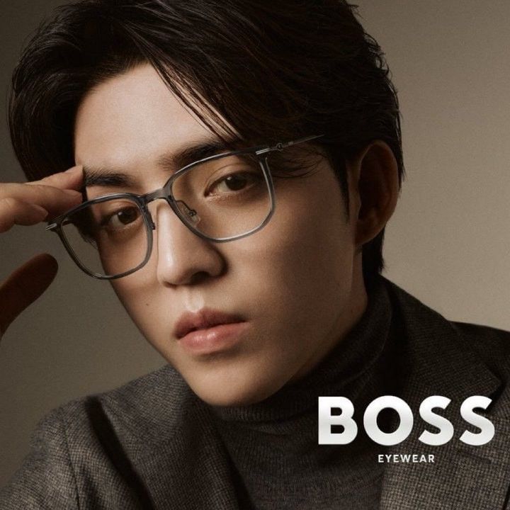 Recent activity shot of S.Coups (SEVENTEEN)
