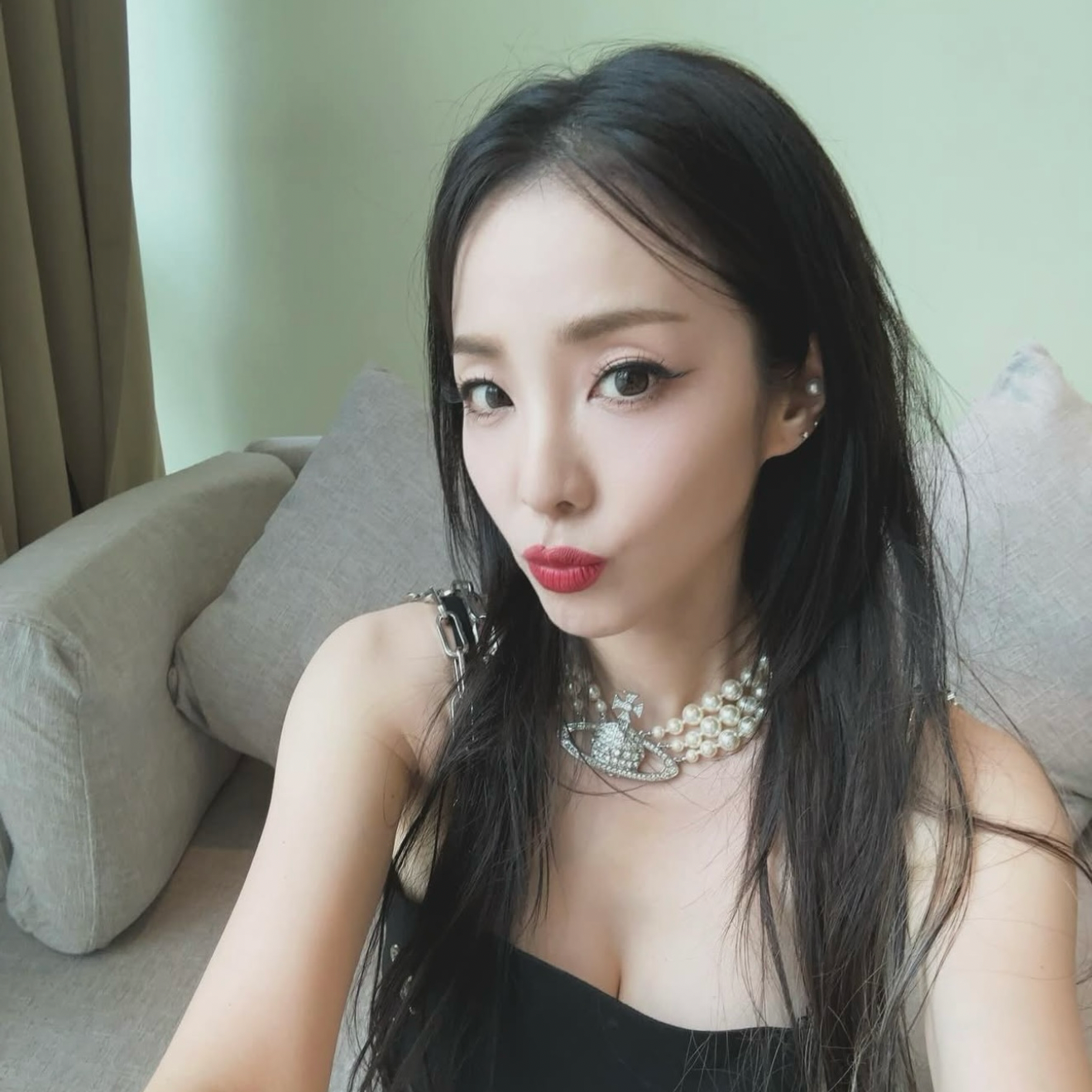 Recent activity shot of Sandara Park (2NE1)