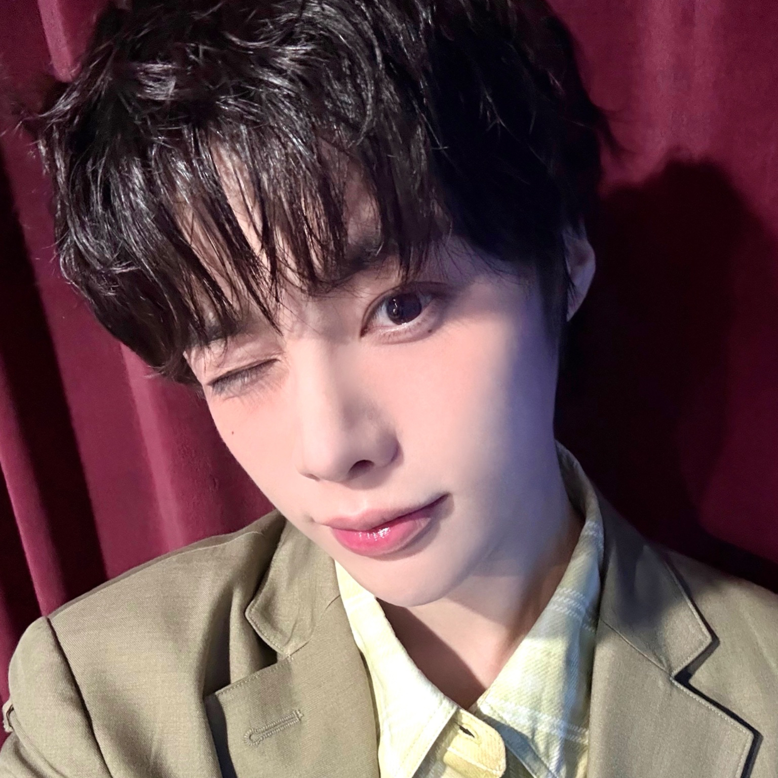 Behind-the-scenes cut of Hanbin (TEMPEST)