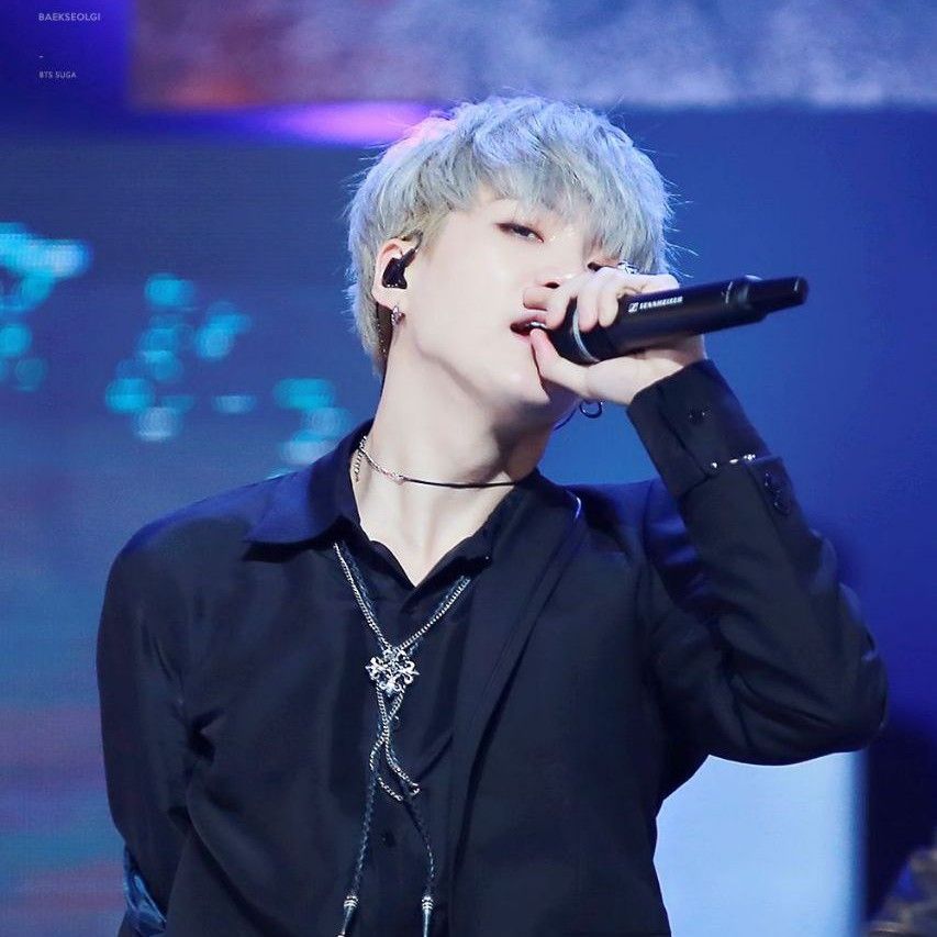 슈가 (방탄소년단) 최근 활동샷