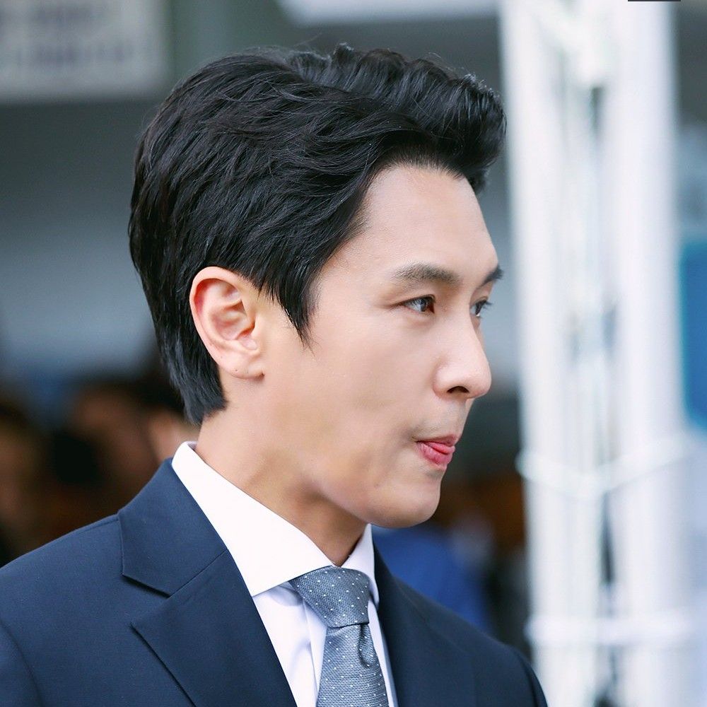 Behind-the-scenes cut of Kim Dongwan (SHINHWA)