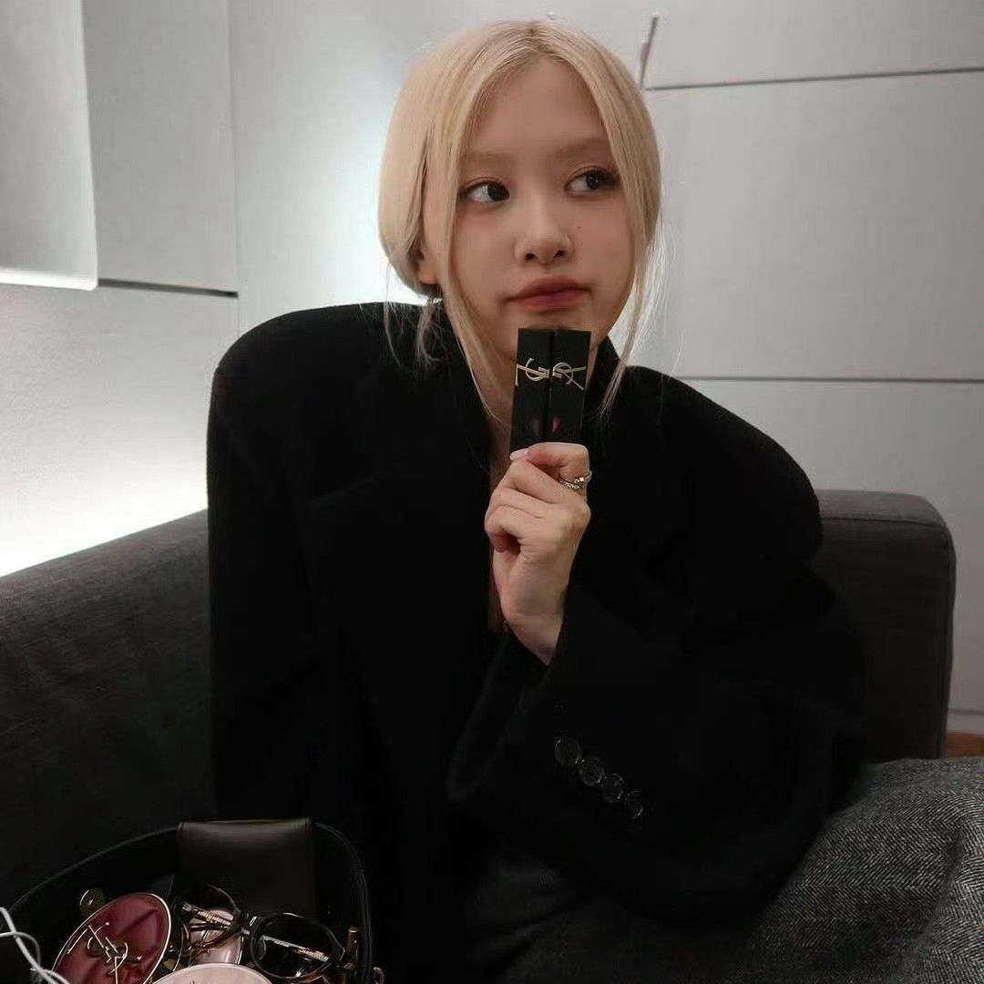 A moment captured by ROSÉ (BLACKPINK)'s fan