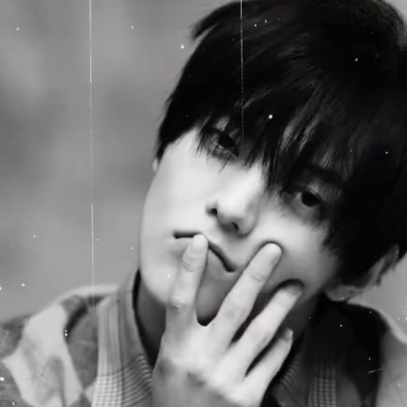 A moment captured by LEEJEONG (WHIB)'s fan