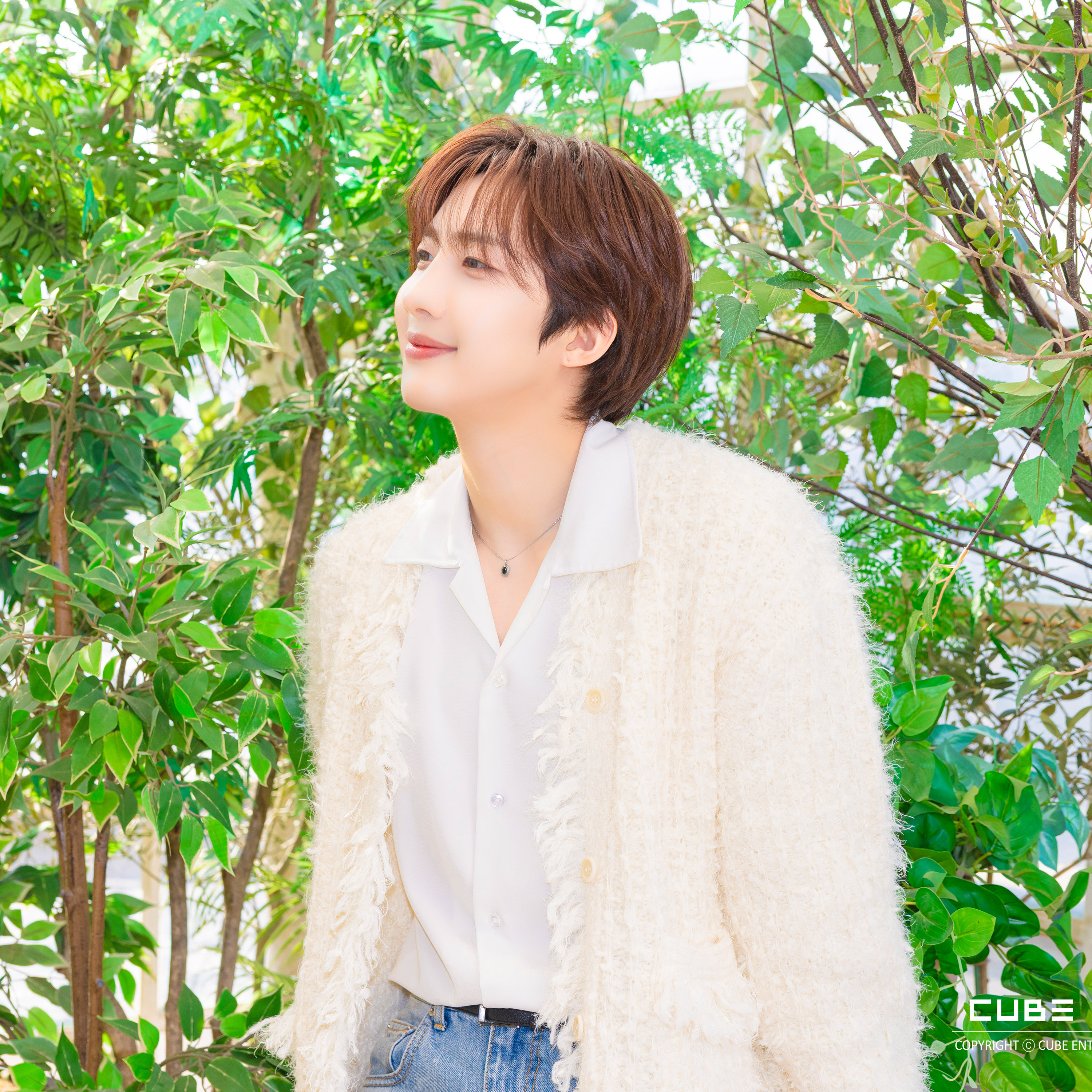 Recent activity shot of Hui (PENTAGON)