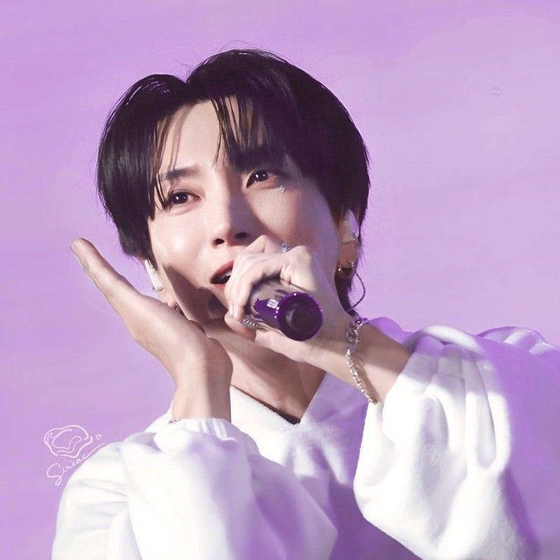 A moment captured by Leeteuk (Super Junior)'s fan