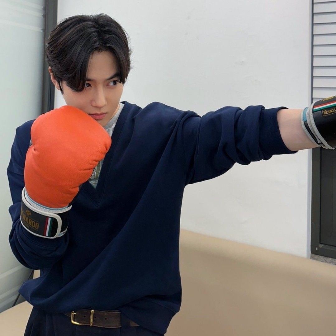 A moment captured by Suho (EXO)'s fan