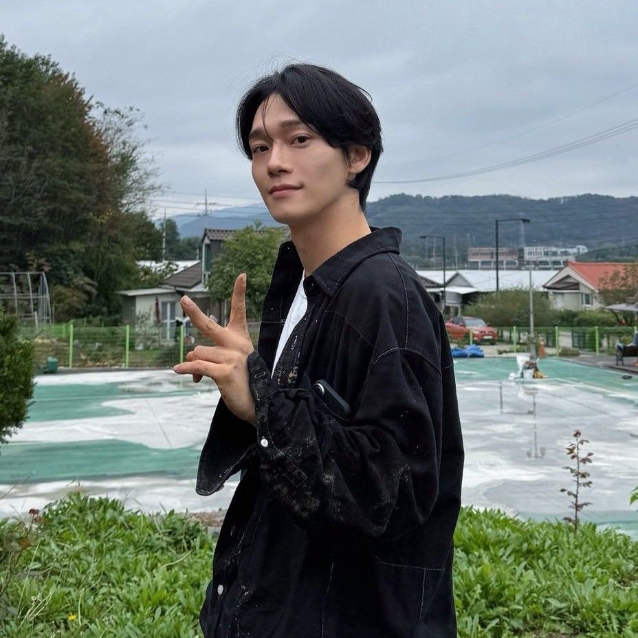 Recent activity shot of Chen (EXO)