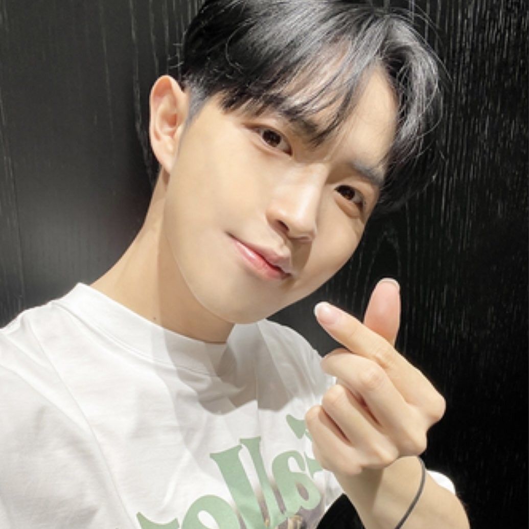 Recent activity shot of Kim Jaehwan