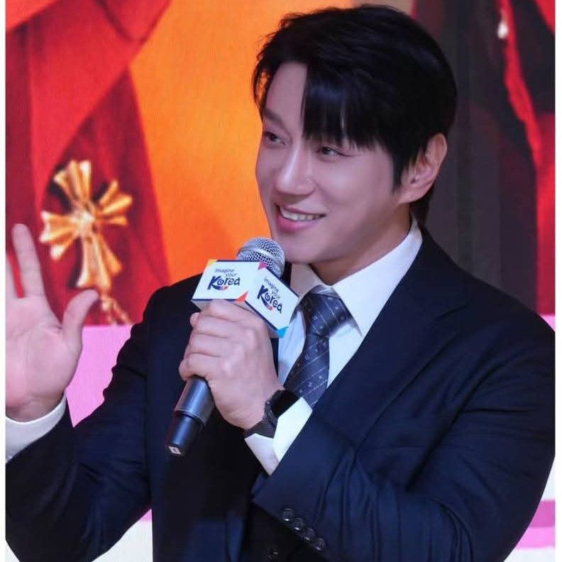 Recent activity shot of Hwang Chiyeol