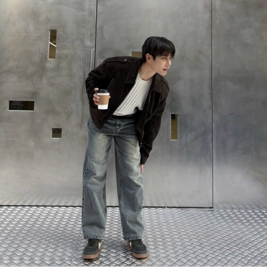 Latest photo of MJ (ASTRO)