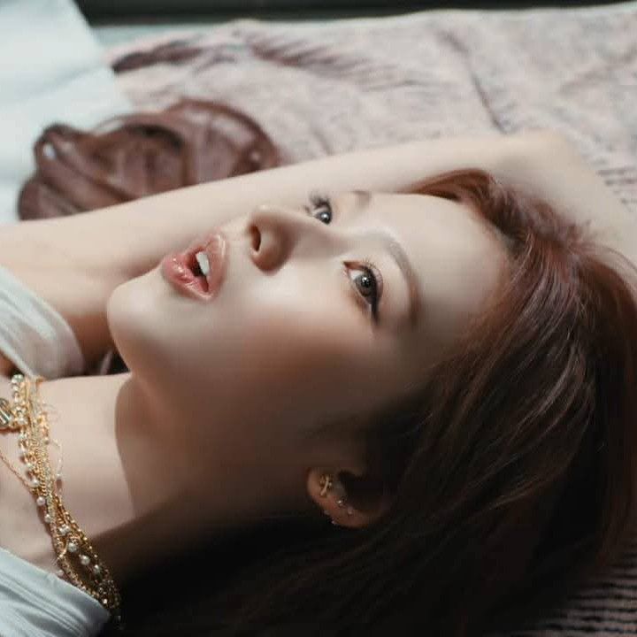 Sana (TWICE)粉丝拍下的瞬间