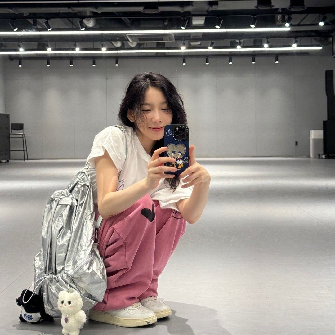 Latest photo of Taeyeon (Girls' Generation)