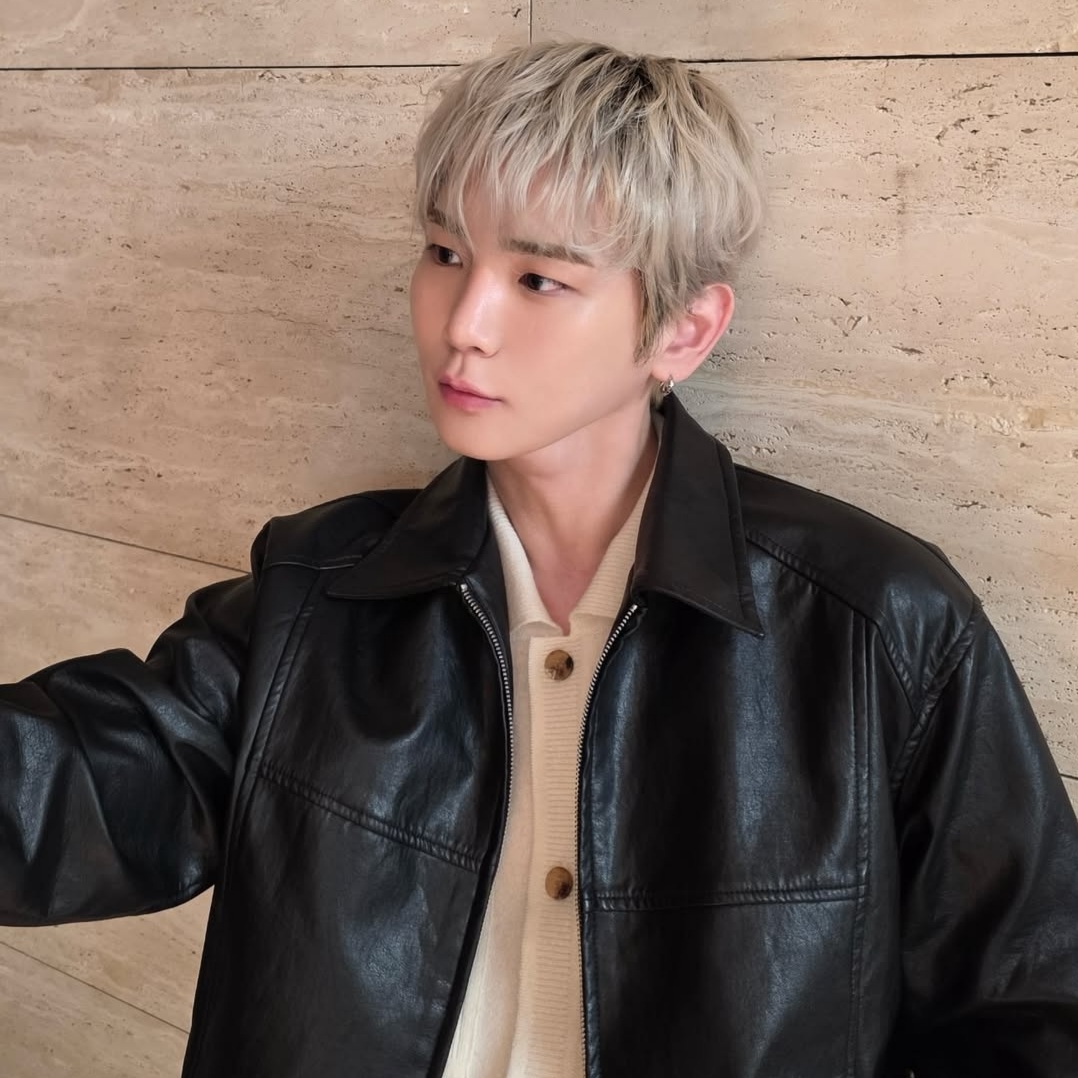 A moment captured by Key (SHINee)'s fan