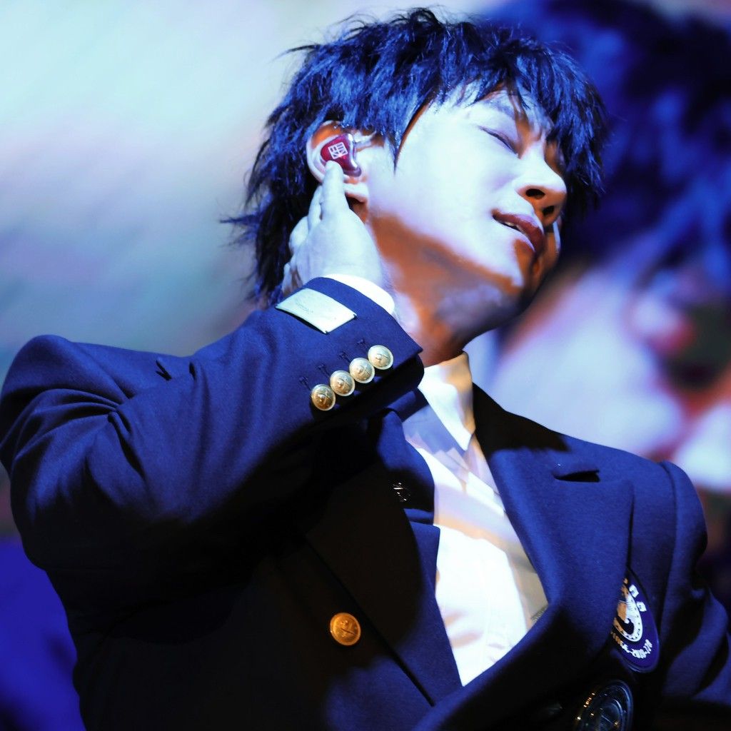 ファン・チヨルの舞台裏ショット