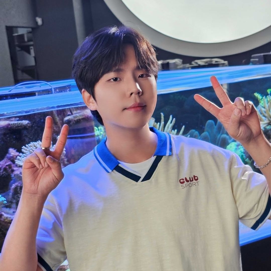 A moment captured by Jung Seunghwan's fan