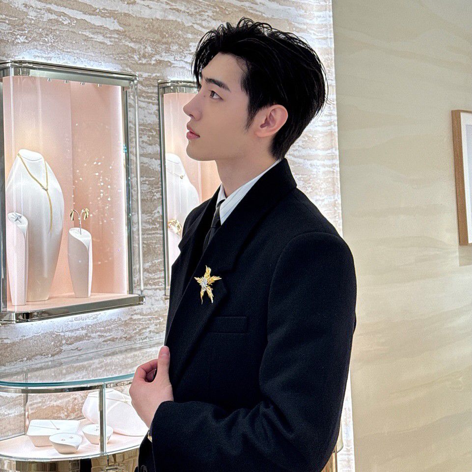 成訓 (ENHYPEN)的最新照片