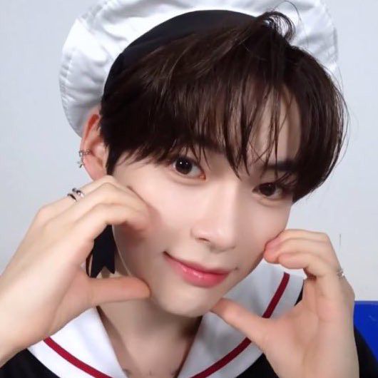 성한빈 (제로베이스원)의 비하인드 컷