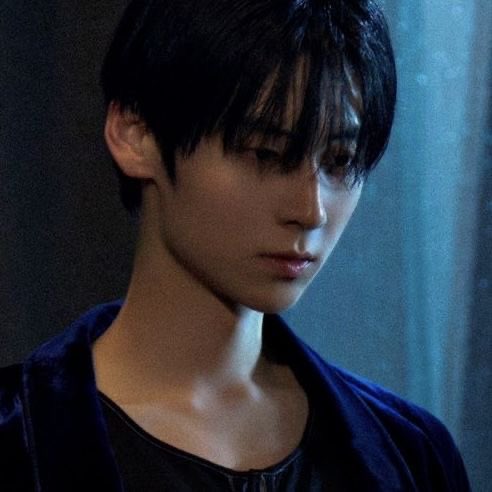 Recent activity shot of Hwang Minhyun