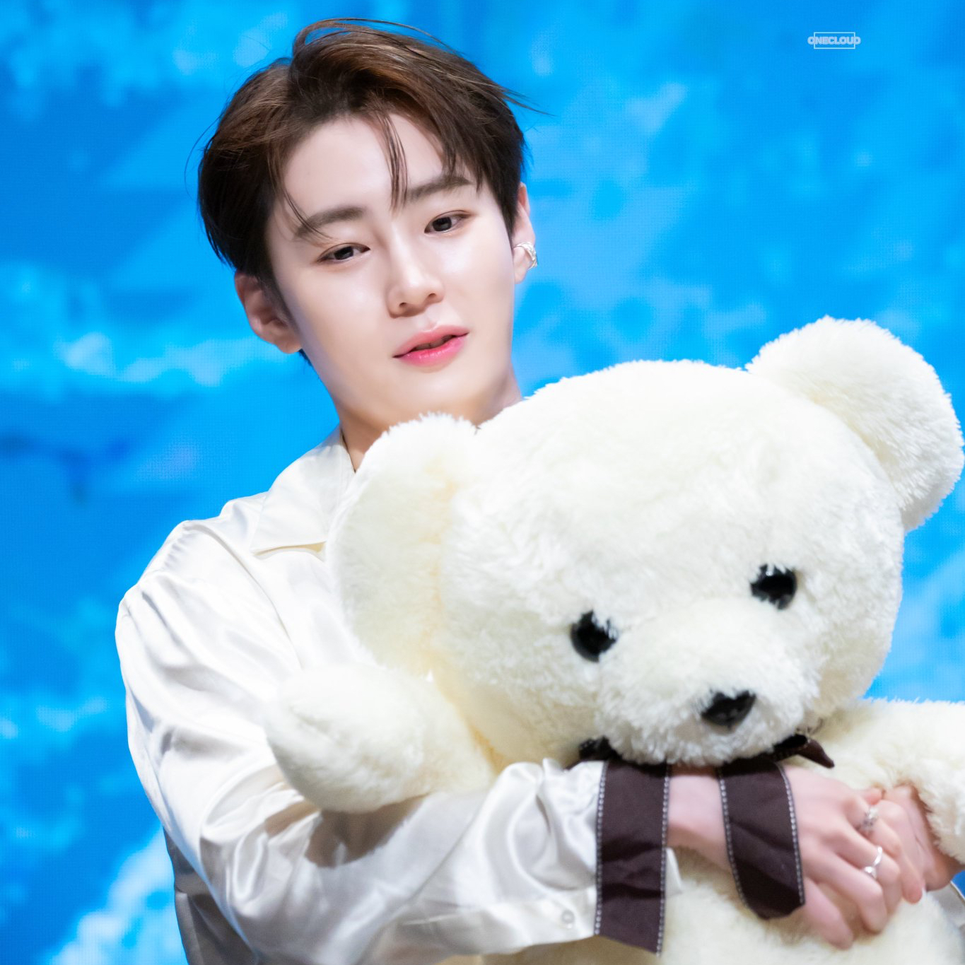 Recent activity shot of Ha Sungwoon