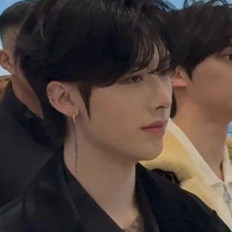 Ricky (ZEROBASEONE)粉絲拍下的瞬間