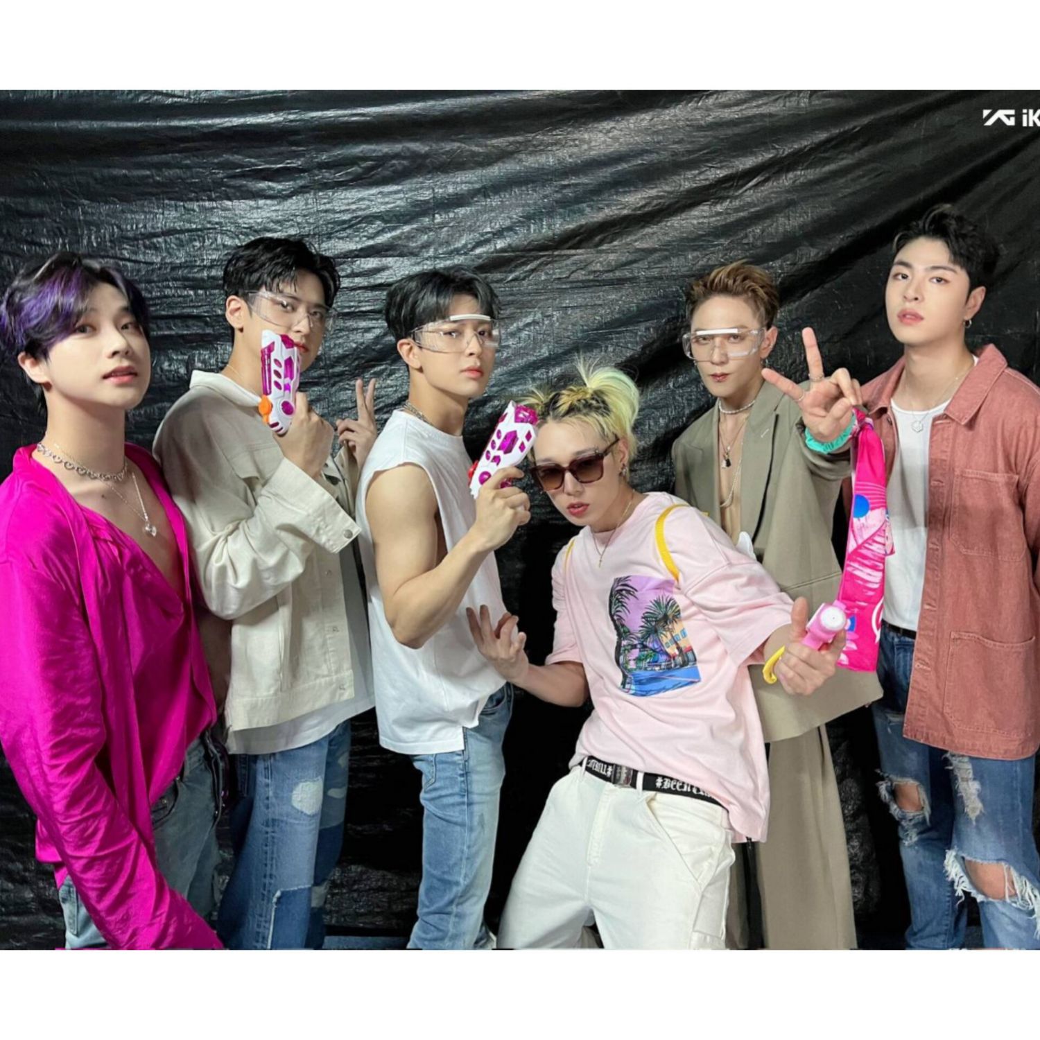 Latest photo of iKON