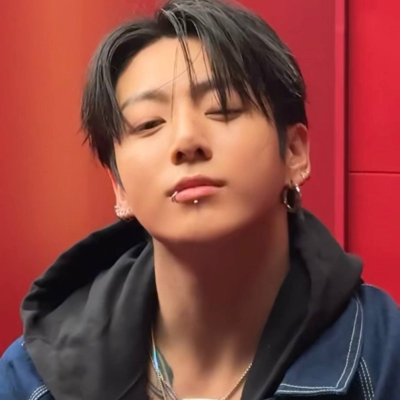 Latest photo of Jungkook (BTS)