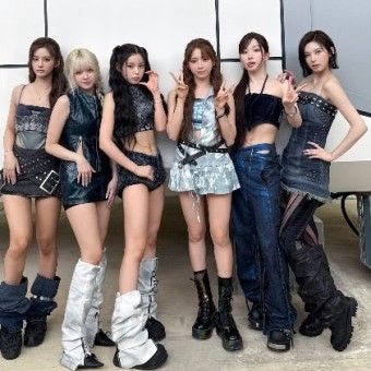 A moment captured by NMIXX's fan