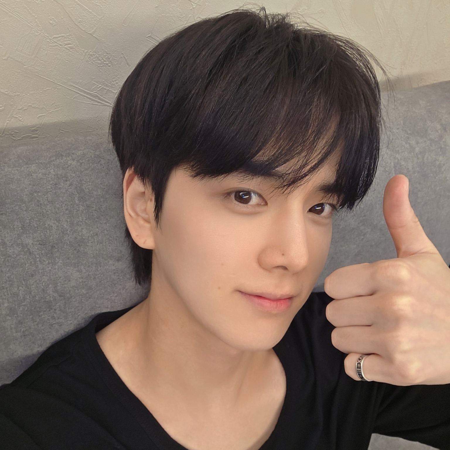 Recent activity shot of Younghoon (THE BOYZ)