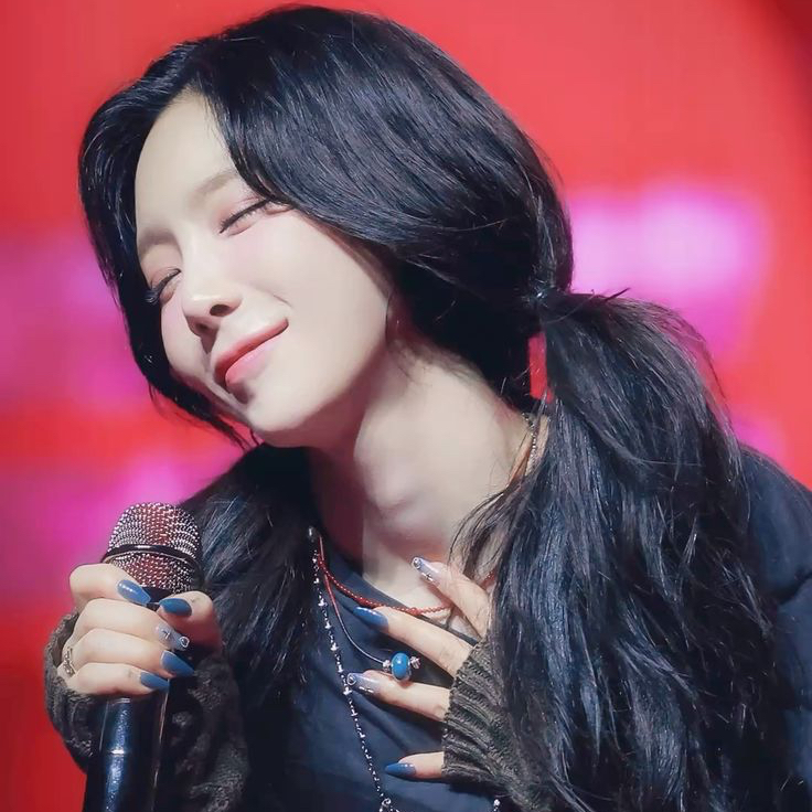 Behind-the-scenes cut of Taeyeon (Girls' Generation)