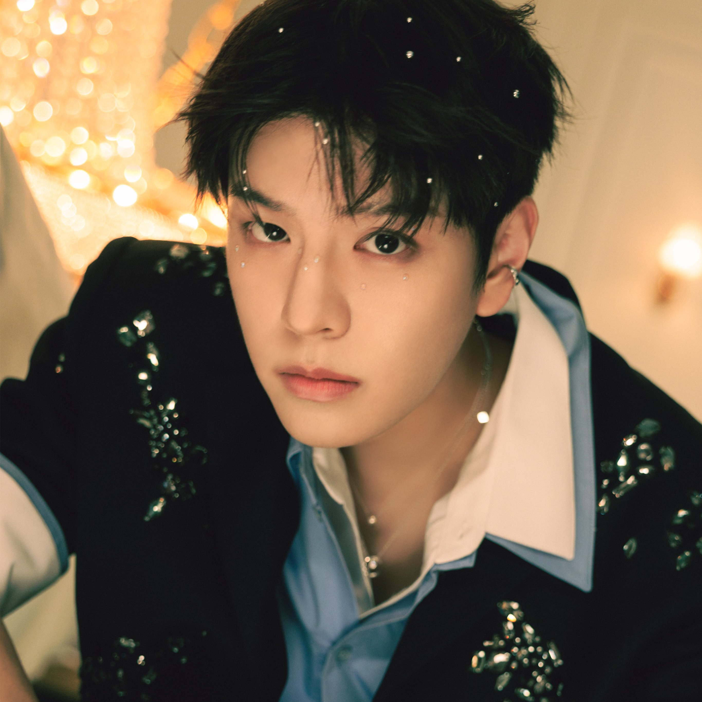 Foto terbaru Seungmin (Stray Kids)