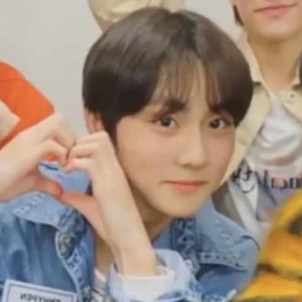 A moment captured by Jungwon (ENHYPEN)'s fan