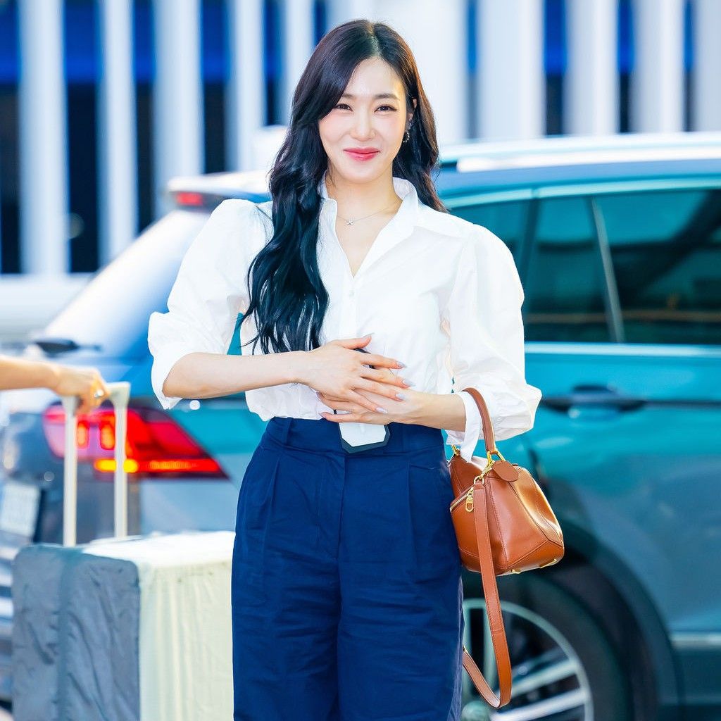 Latest photo of Tiffany Young (Girls' Generation)