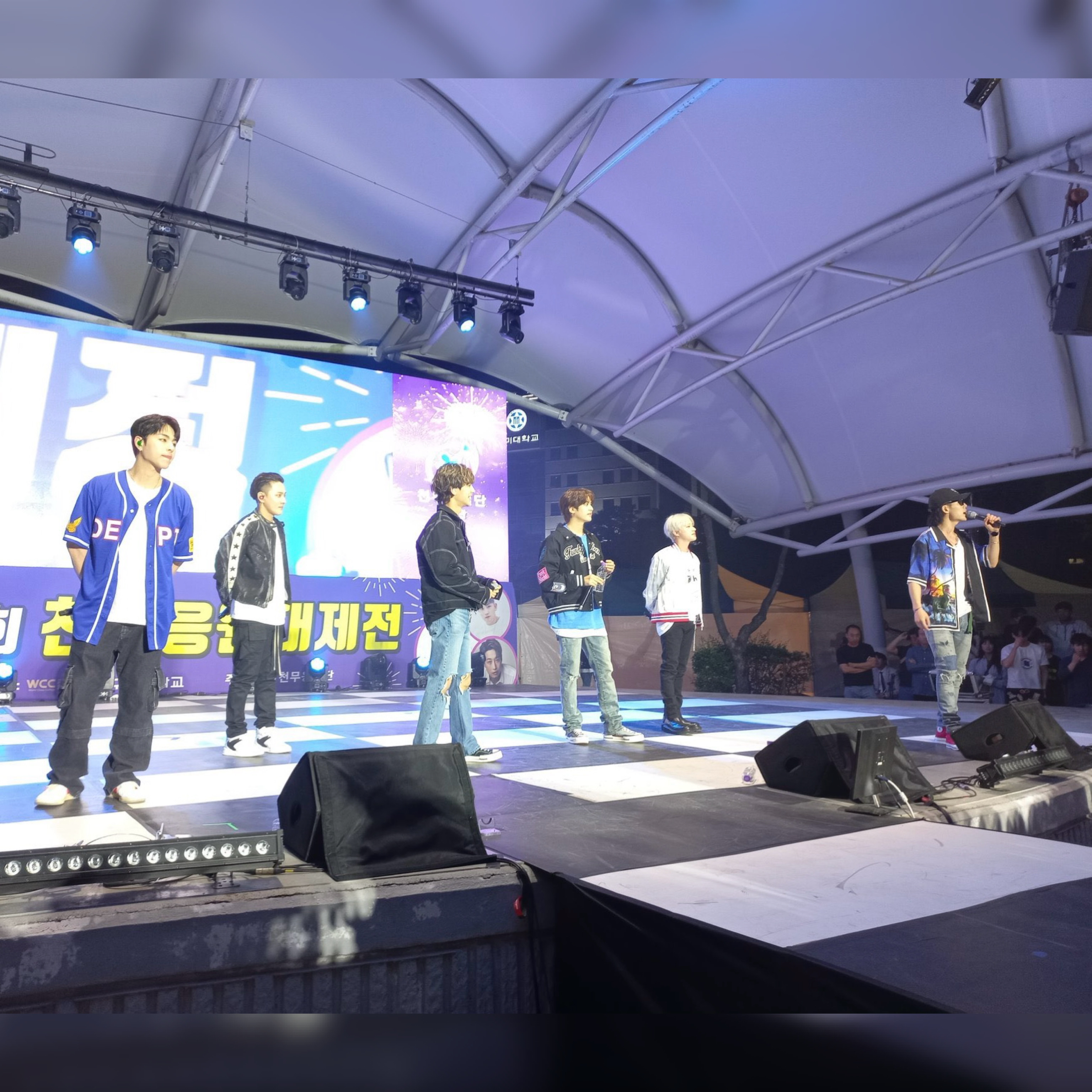 A moment captured by iKON's fan