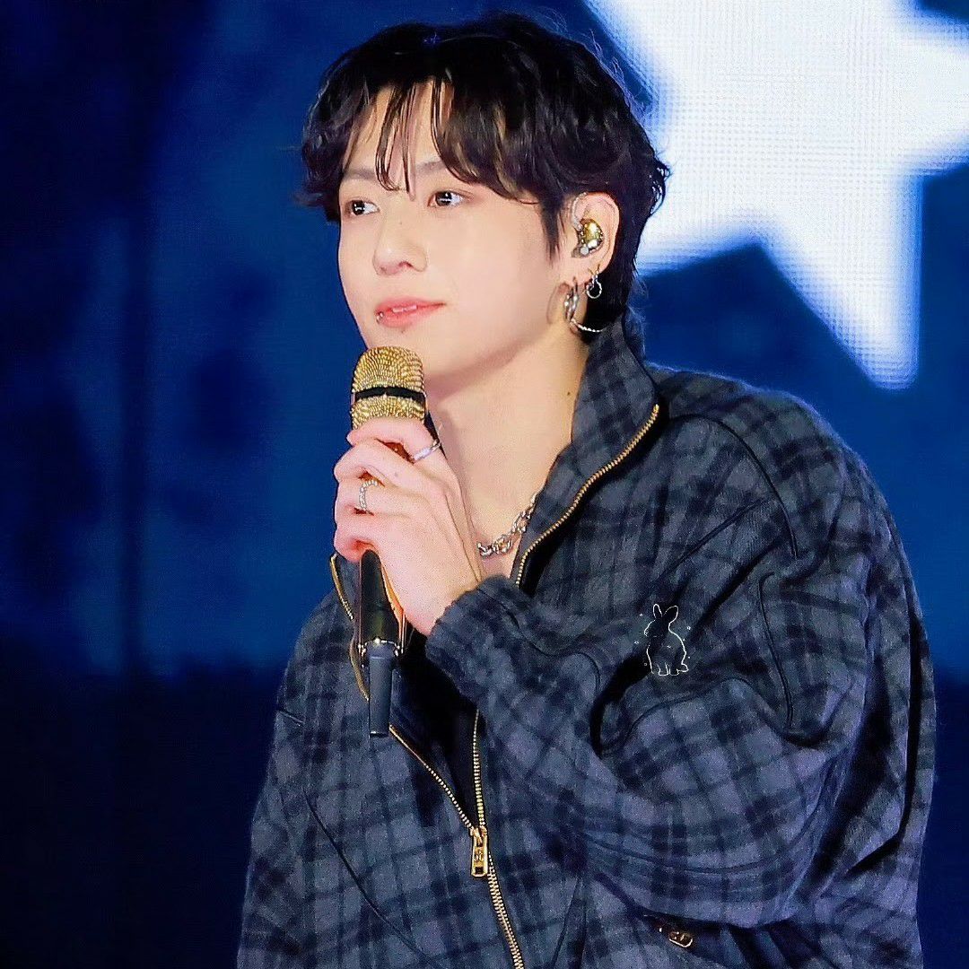 Latest photo of Jungkook (BTS)