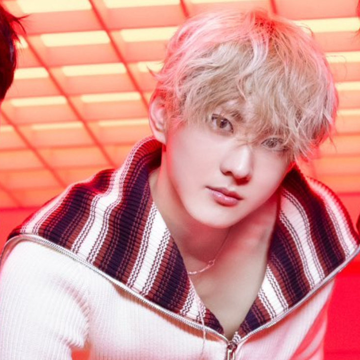 Latest photo of Jungwon (ENHYPEN)