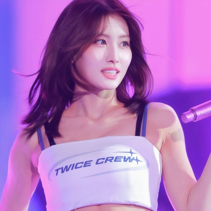 Latest photo of Momo (TWICE)