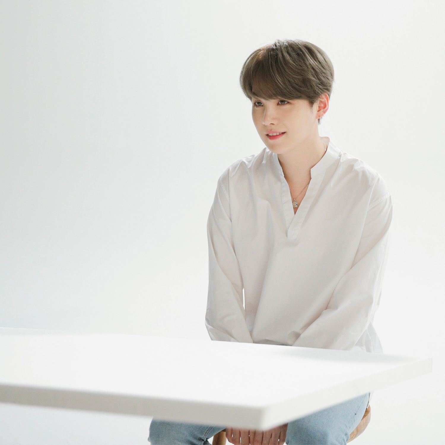 Potret di balik layar SUGA (BTS)